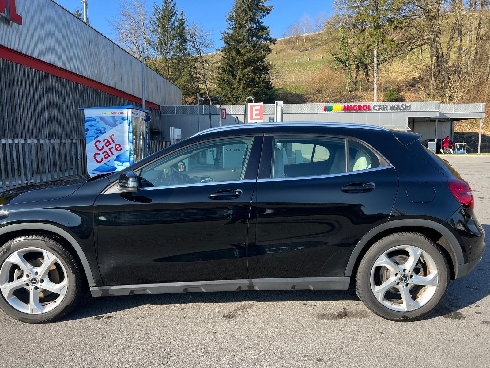 
								Mercedes-Benz GLA 200 – Elegant. Sportlich. Effizient. full									